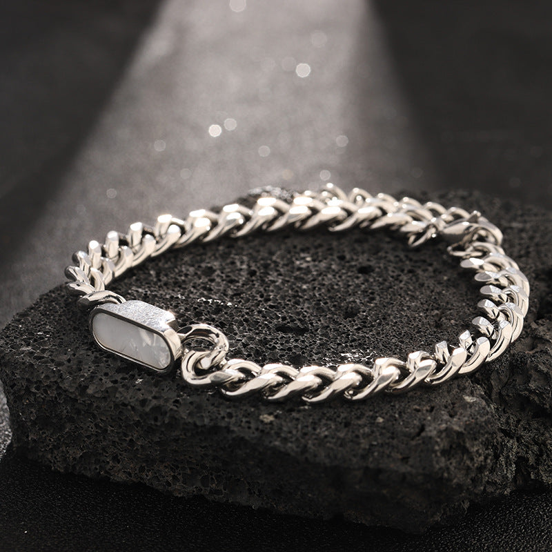 LEO ARMBAND